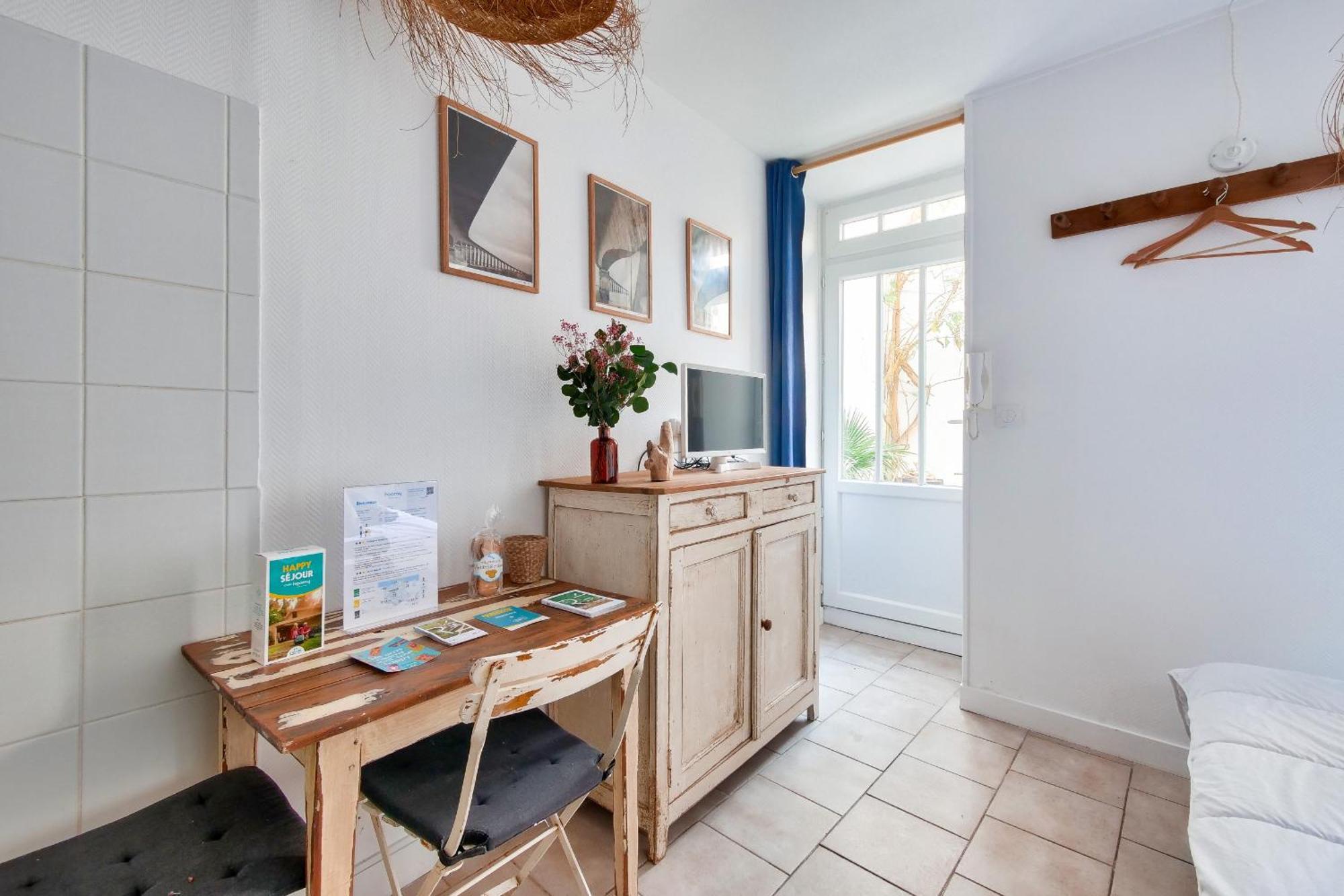 La Suite 24 - Studio Avec Terrasse A 100M Du Port De Saint-Martin-De-Re Saint-Martin-de-Ré Exterior foto