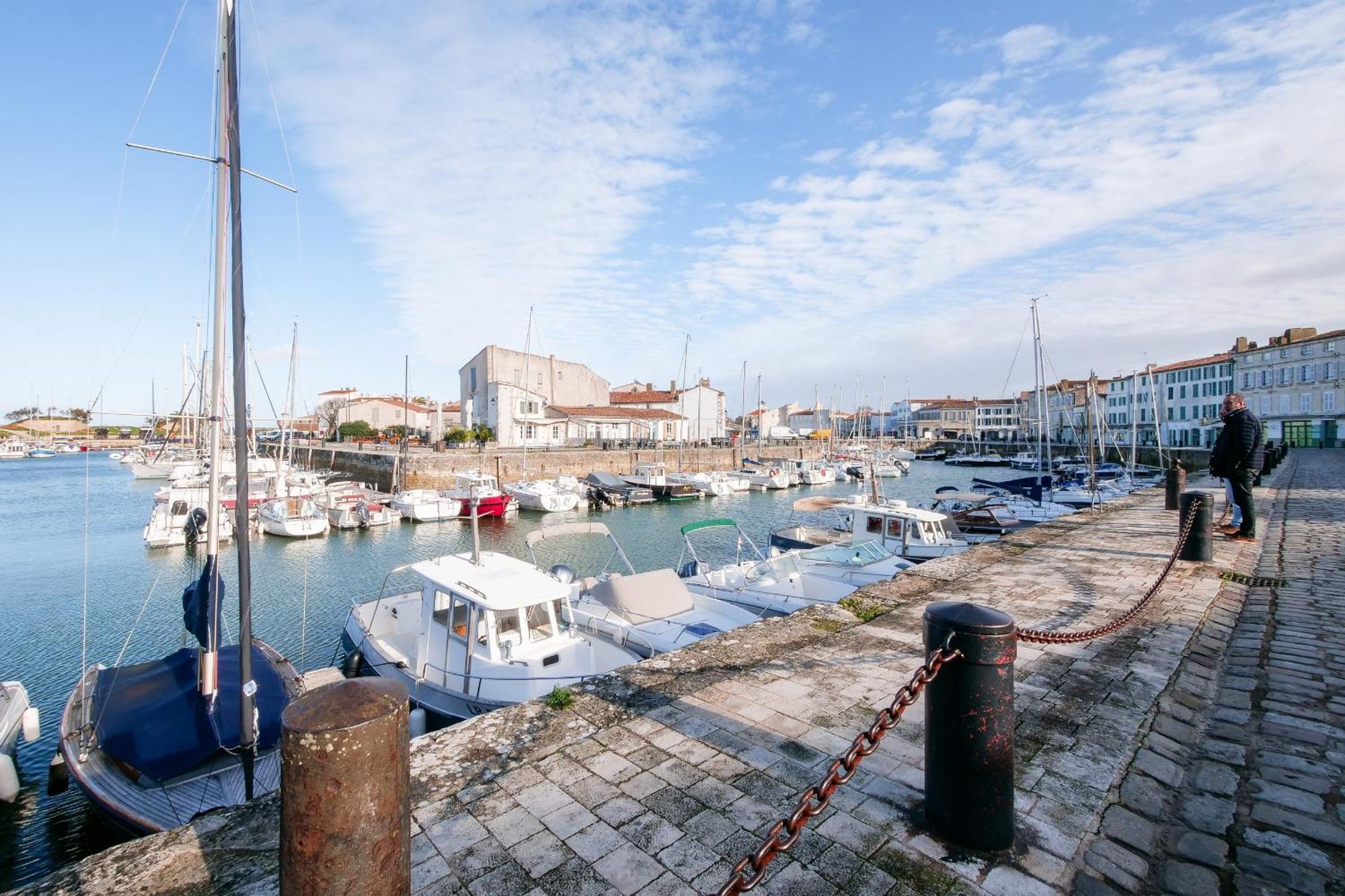La Suite 24 - Studio Avec Terrasse A 100M Du Port De Saint-Martin-De-Re Saint-Martin-de-Ré Exterior foto